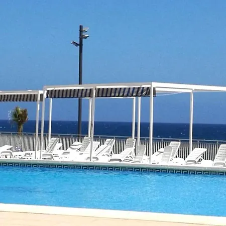 Apartamento Frontline Sea Views - Pool - Center Torrevieja