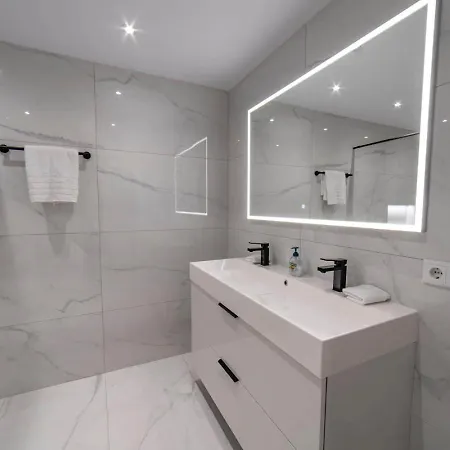 Frontline Sea Views - Pool - Center Apartamento Torrevieja