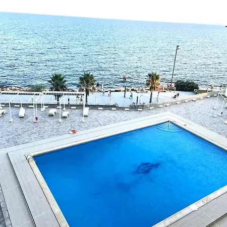 アパート Frontline Sea Views - Pool - Center *